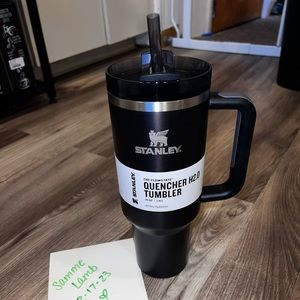 STANLEY 40 OZ NWT NEVER USED BLACK RARE QUENCHER - CANT FIND ANYWHERE ELSE